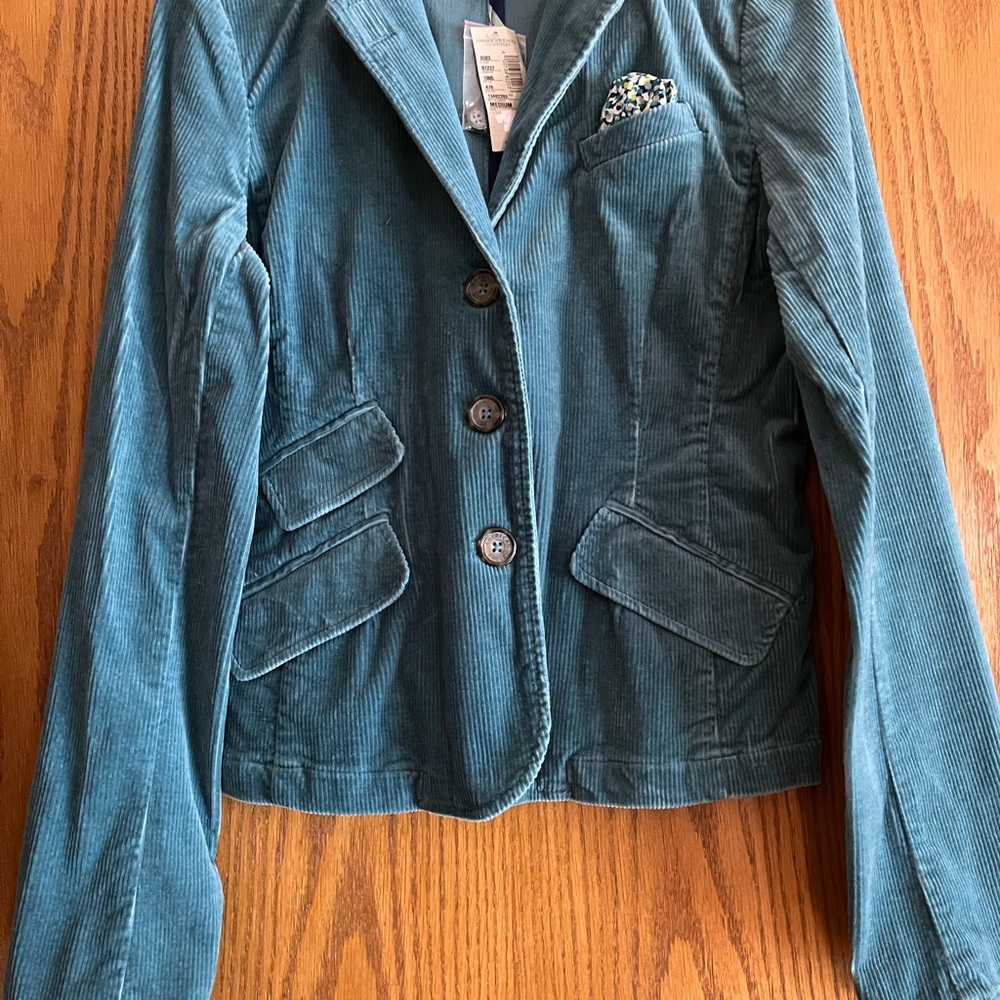 NWT Woman’s blazer - Picture 3 of 7